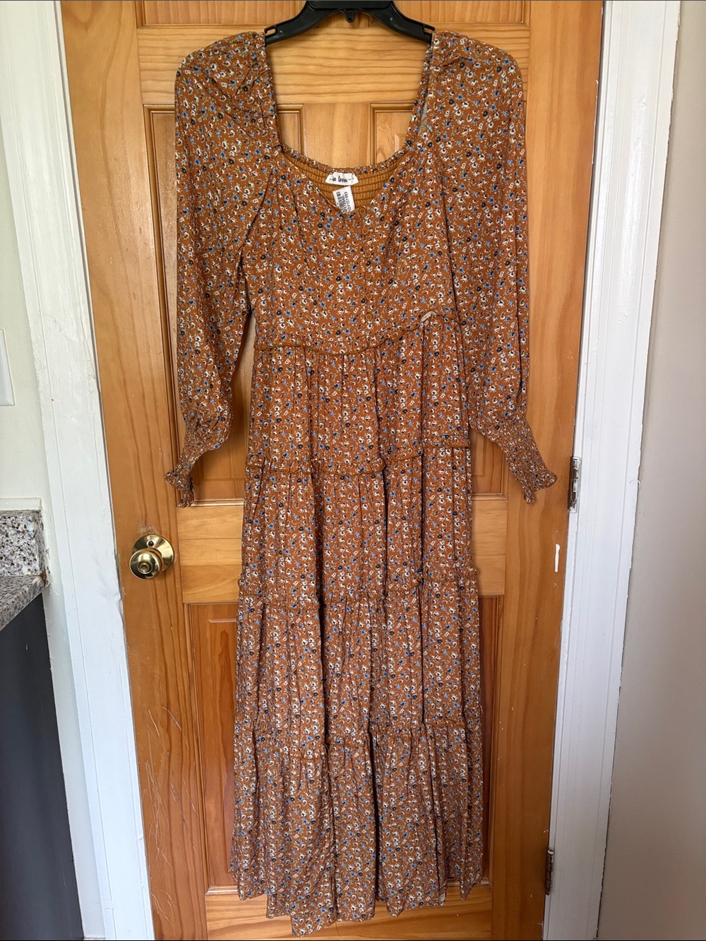 Women's Tiered Floral Maxi Dress in Rust